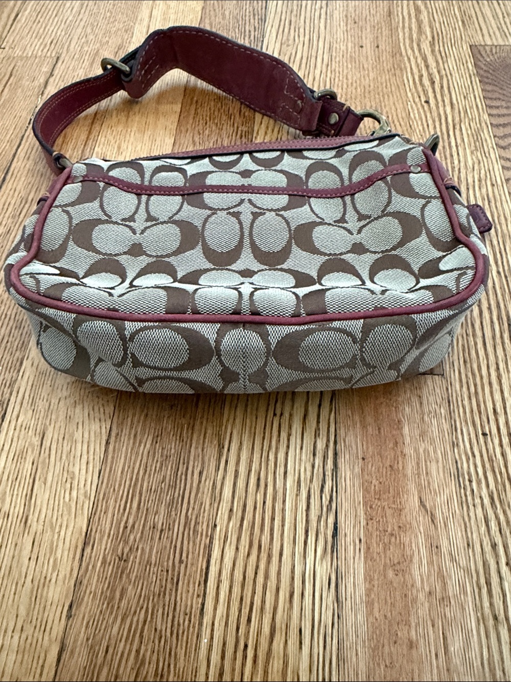 Coach Burgundy Canvas Shoulder Bag with Leather Buckle Pocket 7061 vintage mini - Picture 5 of 9